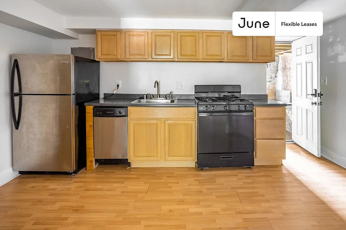 1126 8th St NE #2-B photo 1