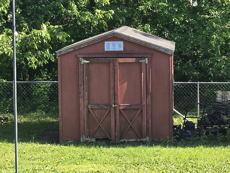 Garden shed