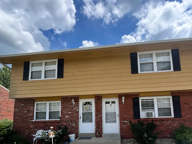 245 Laurel Dr #2 — Photo 1