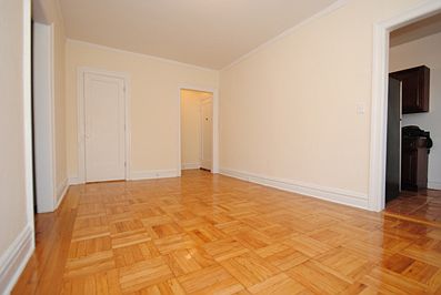 3rd image of 72 Barrow St APT 5S