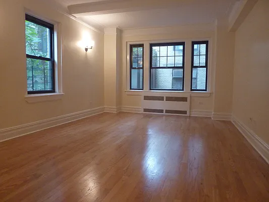 Rented by Bond New York | media 6