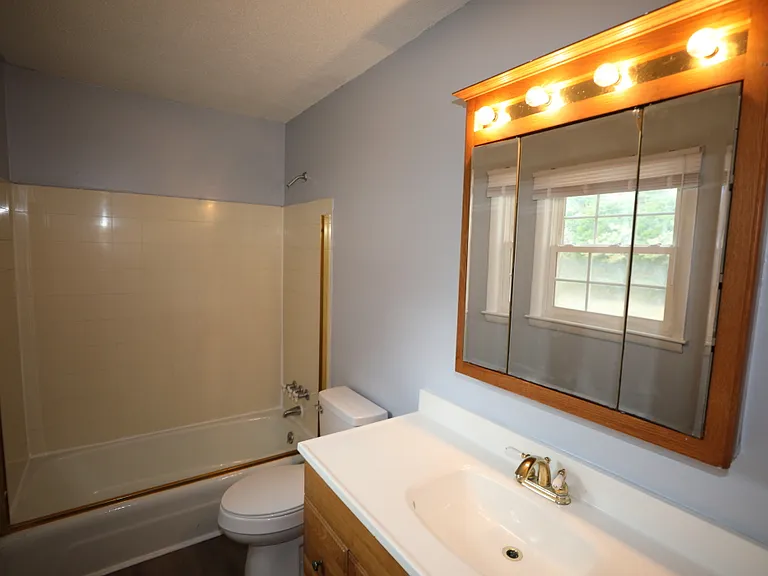 1815 Paisley Ave — Photo 5