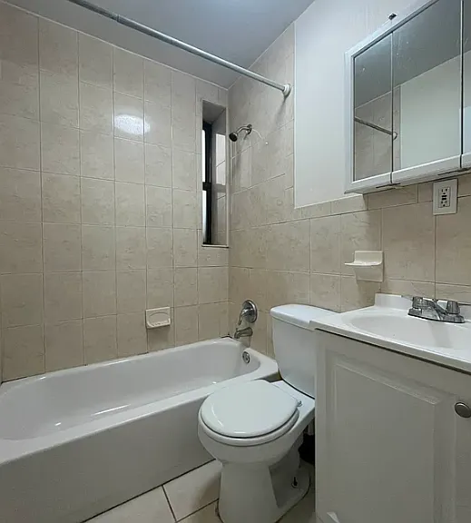 217 E 22nd St #3 — Photo 8