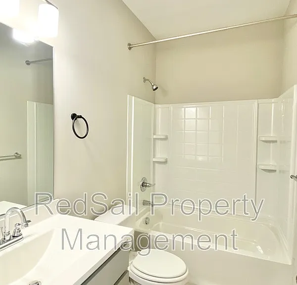 1008 Celia Ct — Photo 18
