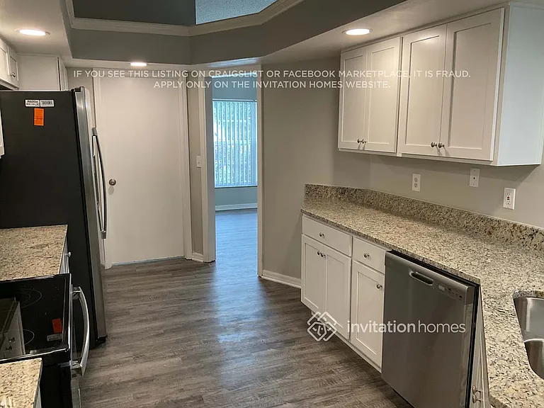 826 Walsingham Way — Photo 7