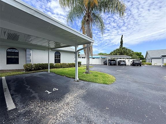 5th image of 2749 Countryside Blvd APT 14