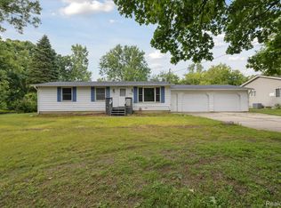 3250 Carr St, Flint, MI 48506