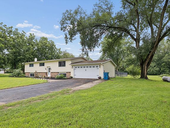 4th image of 12793 Black Rd