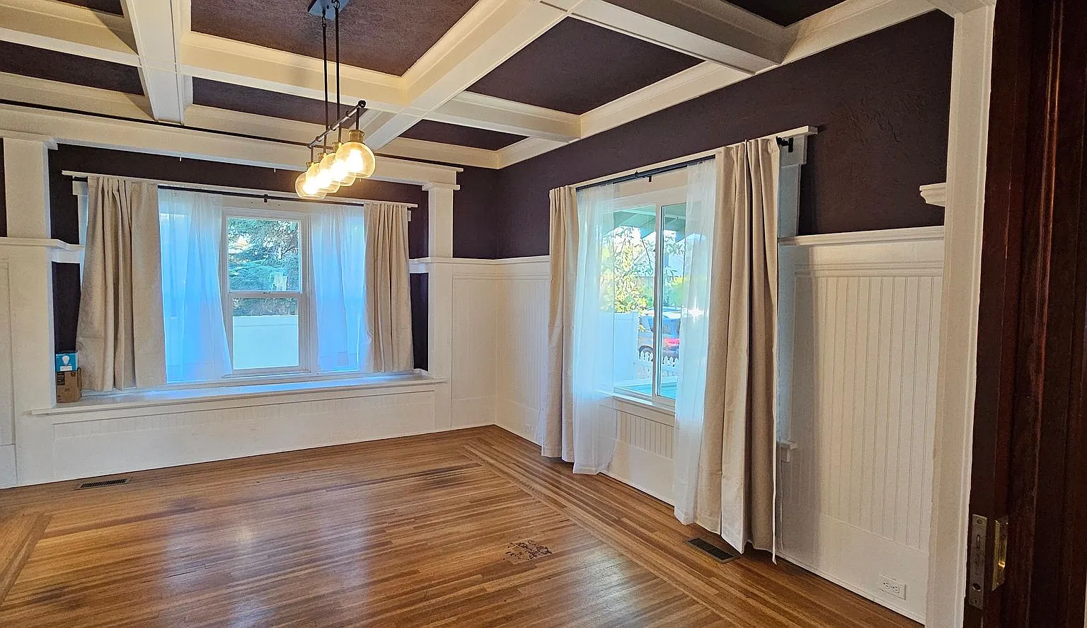 Charming 3 Bed 1 Bath Craftsman home in NE Spokane with updates — Photo 4