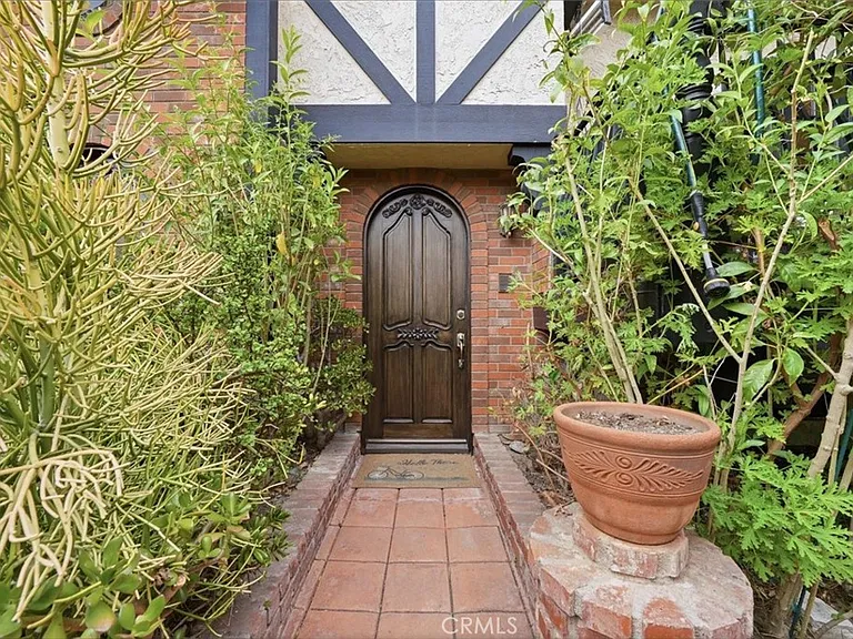 227 S Irena Ave — Photo 7