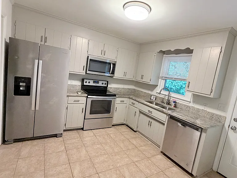 3509 East Ave — Photo 4