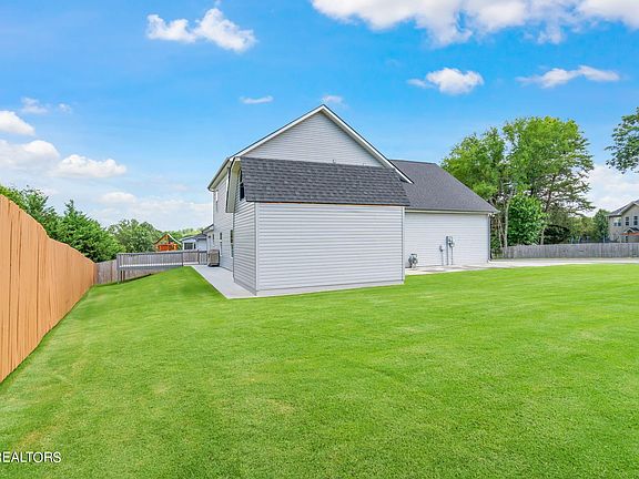 3rd image of 1728 Lovell Landing Ln
