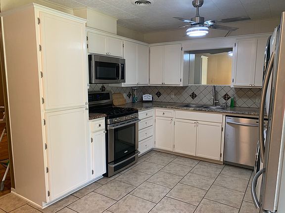 5th image of 1701 S Lowe St