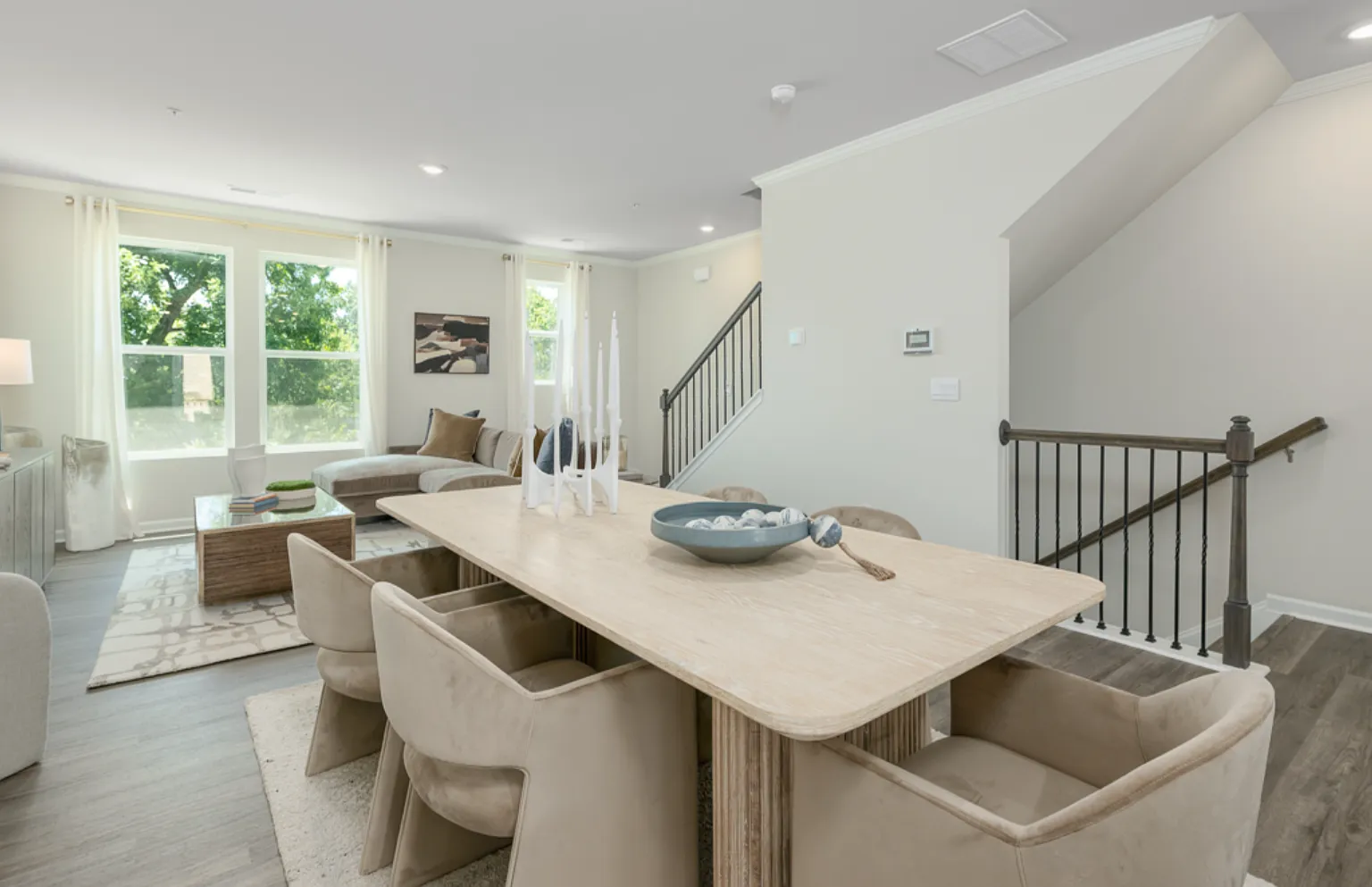 4 bed, 3.5 bath, 1798 sqft, $3,499 — Photo 3