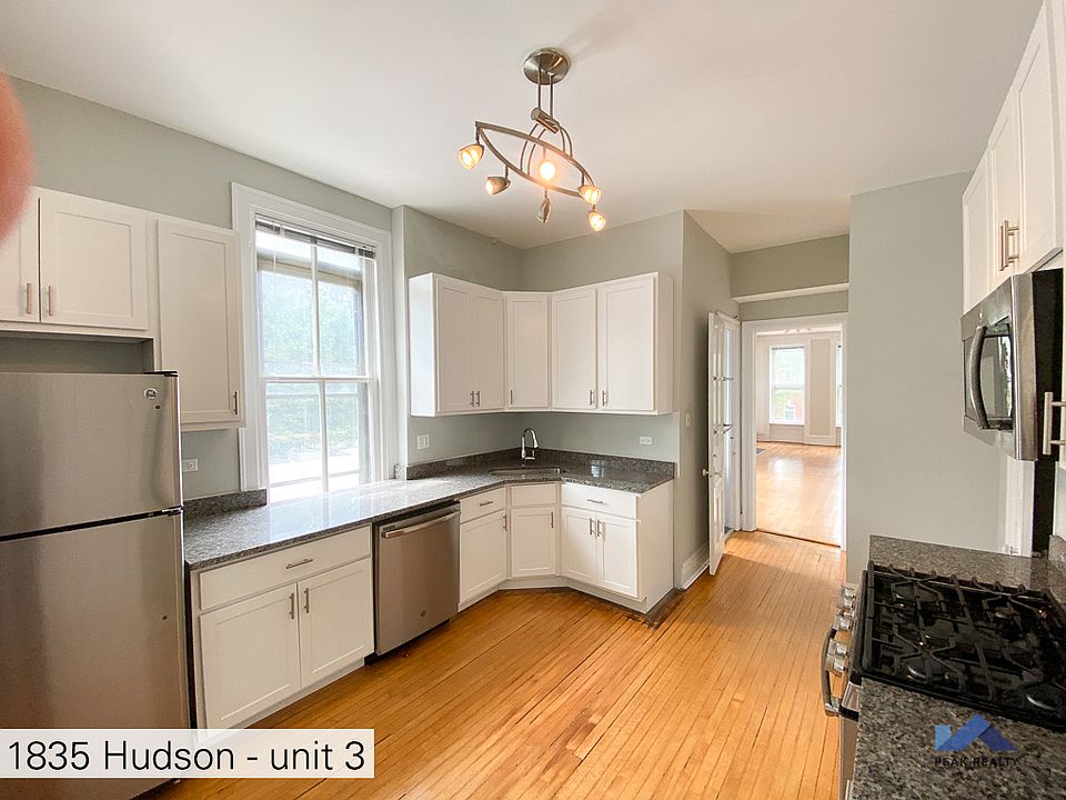 1st image of 1835 N Hudson Ave #3