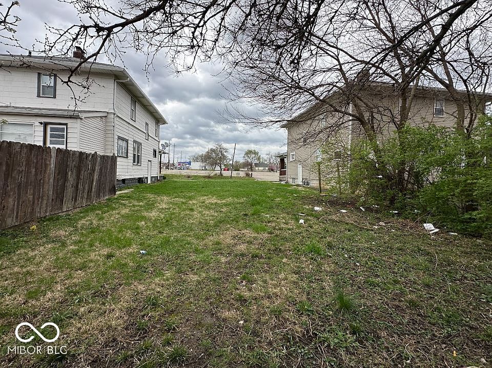2nd image of 448 N Kealing Ave