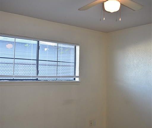 2nd image of 1125 Ann St #3
