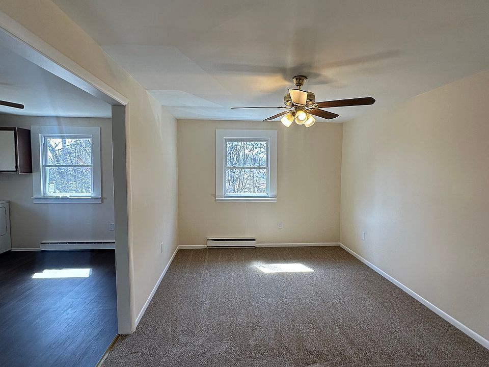 Living Room / Kitchen