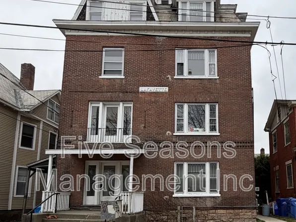 10 Lafayette Pl APT 8, Burlington, VT 05401