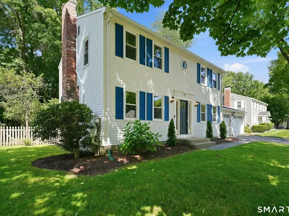 7 Pilgrim Circle, Enfield, CT 06082