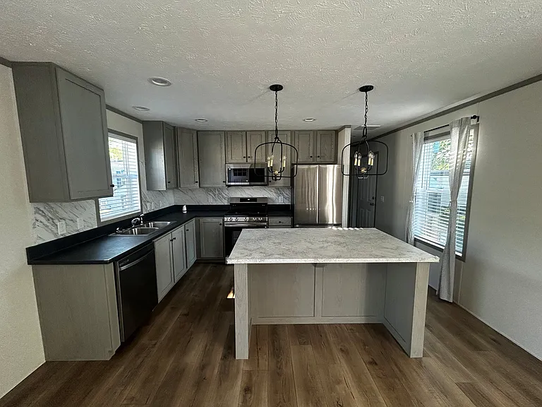 Ravinia Anchor Bay — Photo 8
