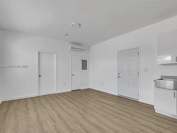 2nd image of 402 NW 12th Ave APT 207