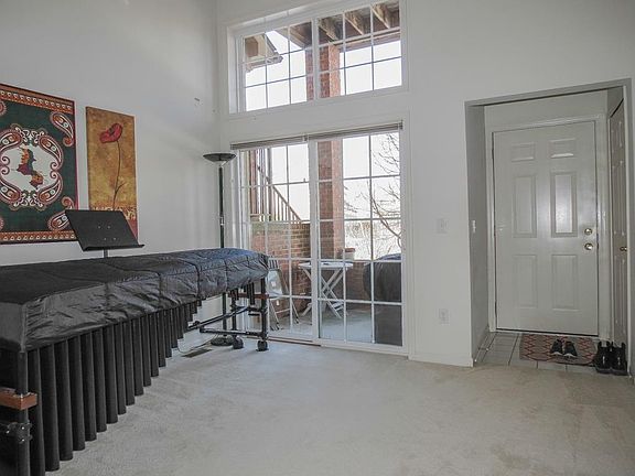 4th image of 3064 Barclay Way