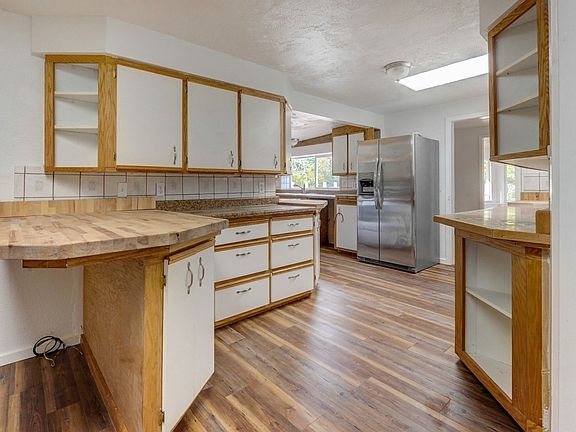 5th image of 32503 80th Dr NW