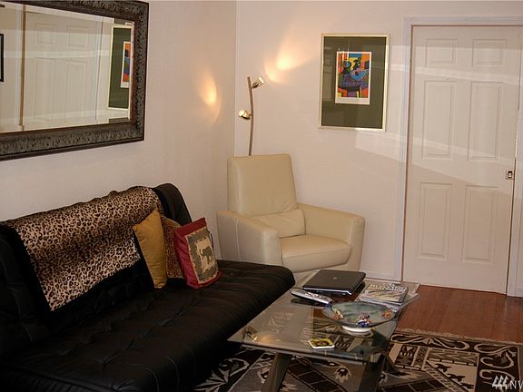 5th image of 1609 McDougall Ave #B