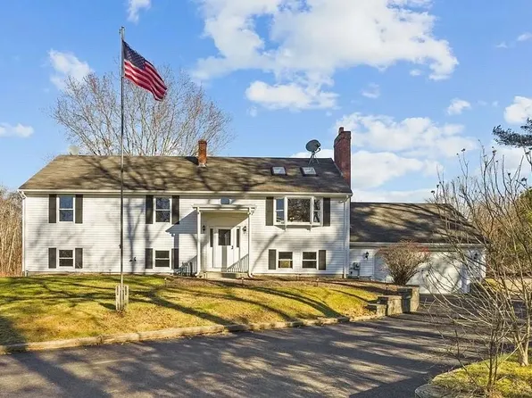 119 School St, Rehoboth, MA 02769