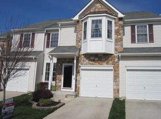 2 Farmington Ct, Bordentown, NJ 08505