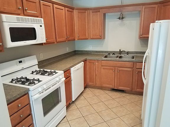5th image of 4484 Stauffer Ave SE