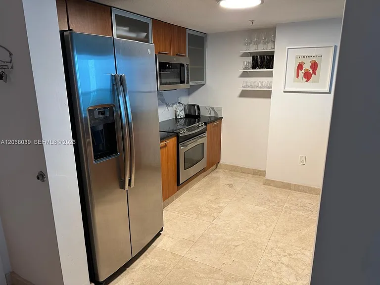 1800 N Bayshore Dr #1609 — Photo 9