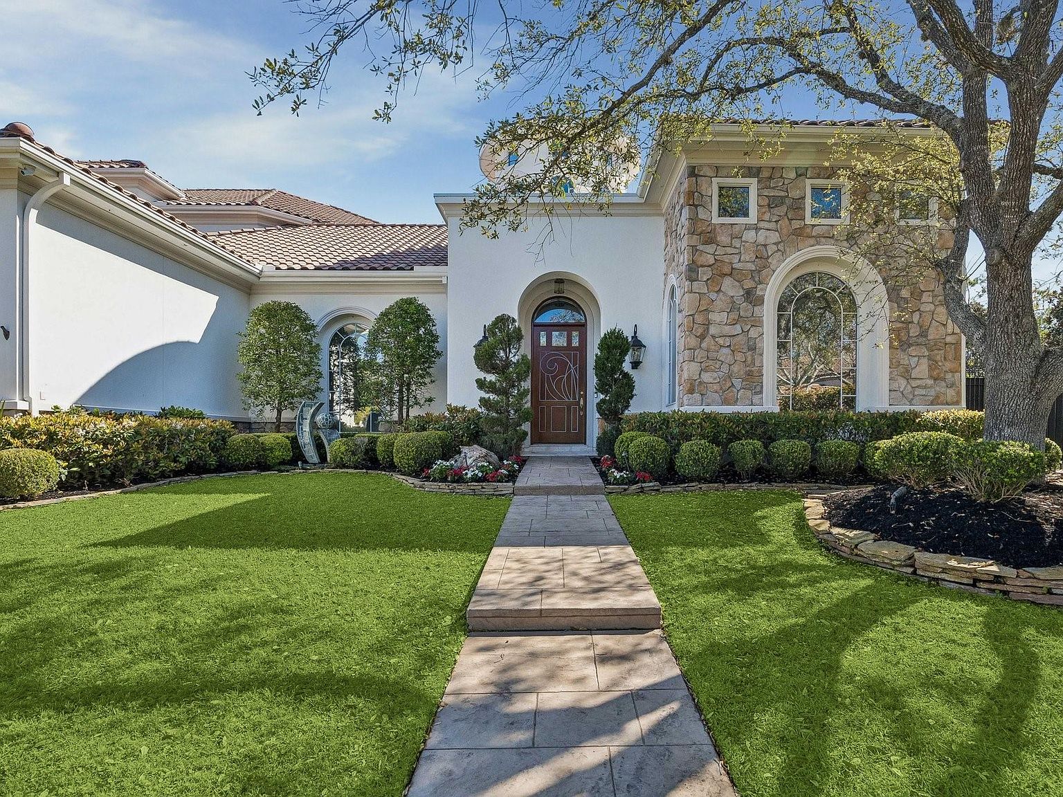 11602 Versailles Lakes Ln