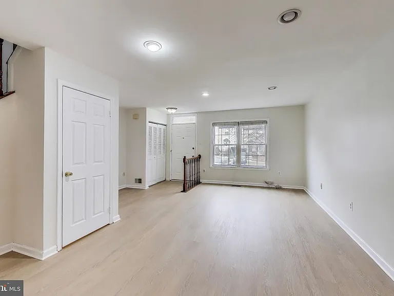 20488 Summersong Ln — Photo 4