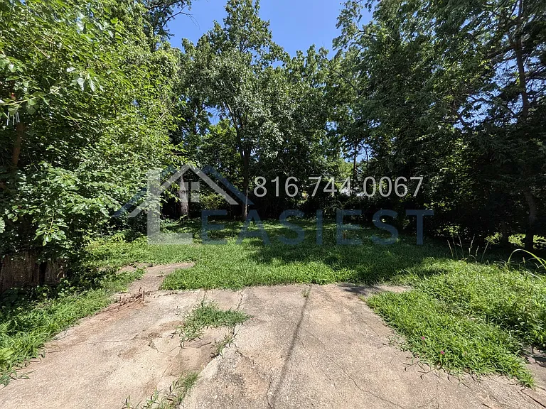 1118 E 79th St — Photo 21