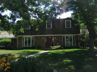 7126 S Willow St, Centennial, CO 80112