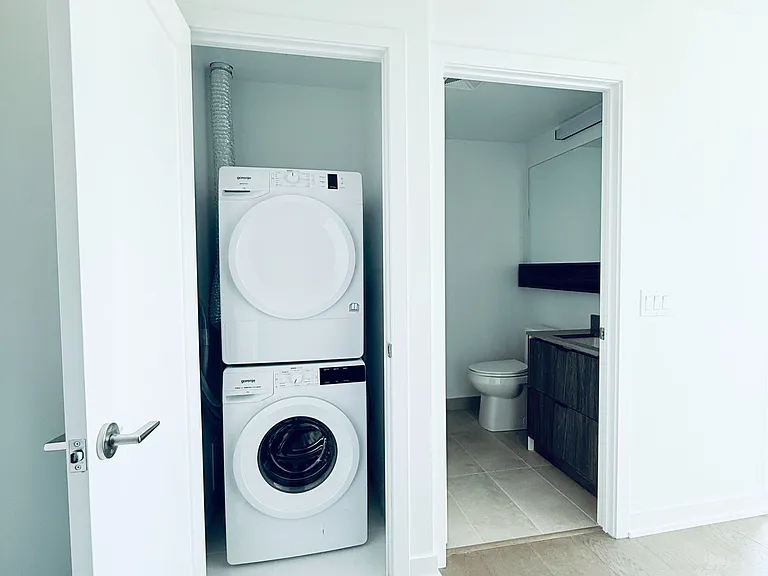 8888 Yonge St #902 — Photo 14