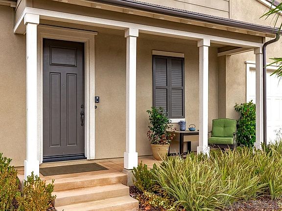 2nd image of 7944 Auberge Cir