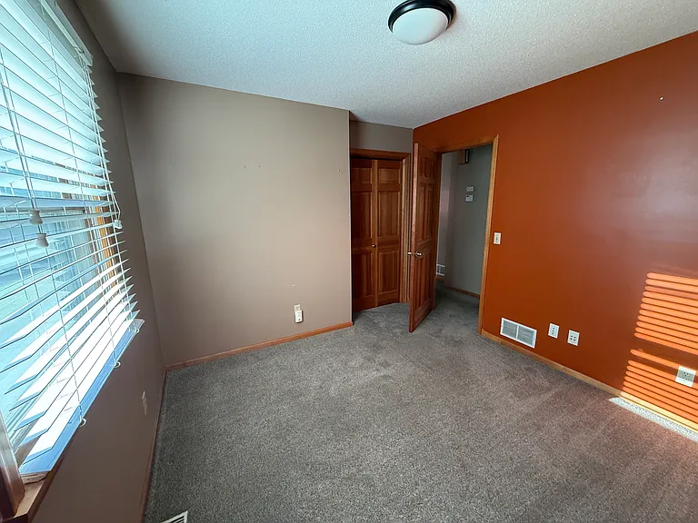 235 Quality Ave N — Photo 12