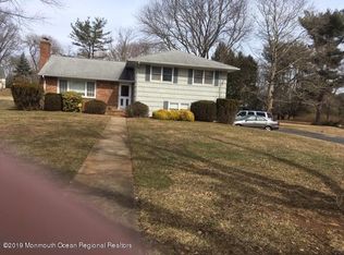 9 Circle Ter, Freehold, NJ 07728