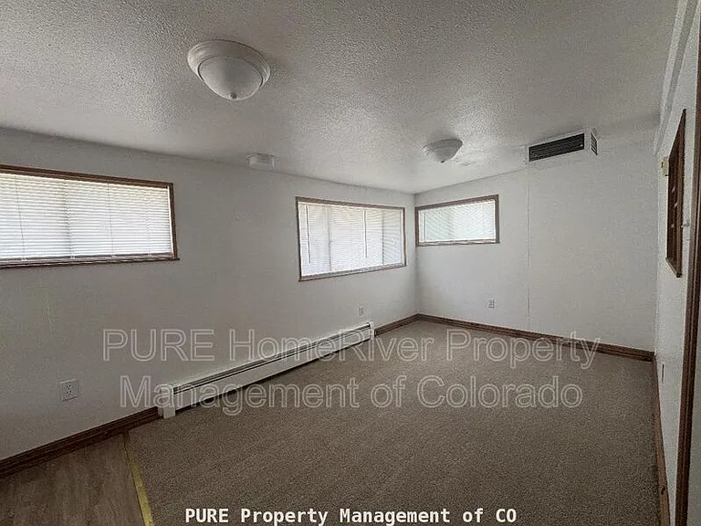 1040 Harlan St — Photo 8