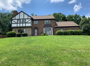 2320 Colonial View Rd, Kingsport, TN 37663