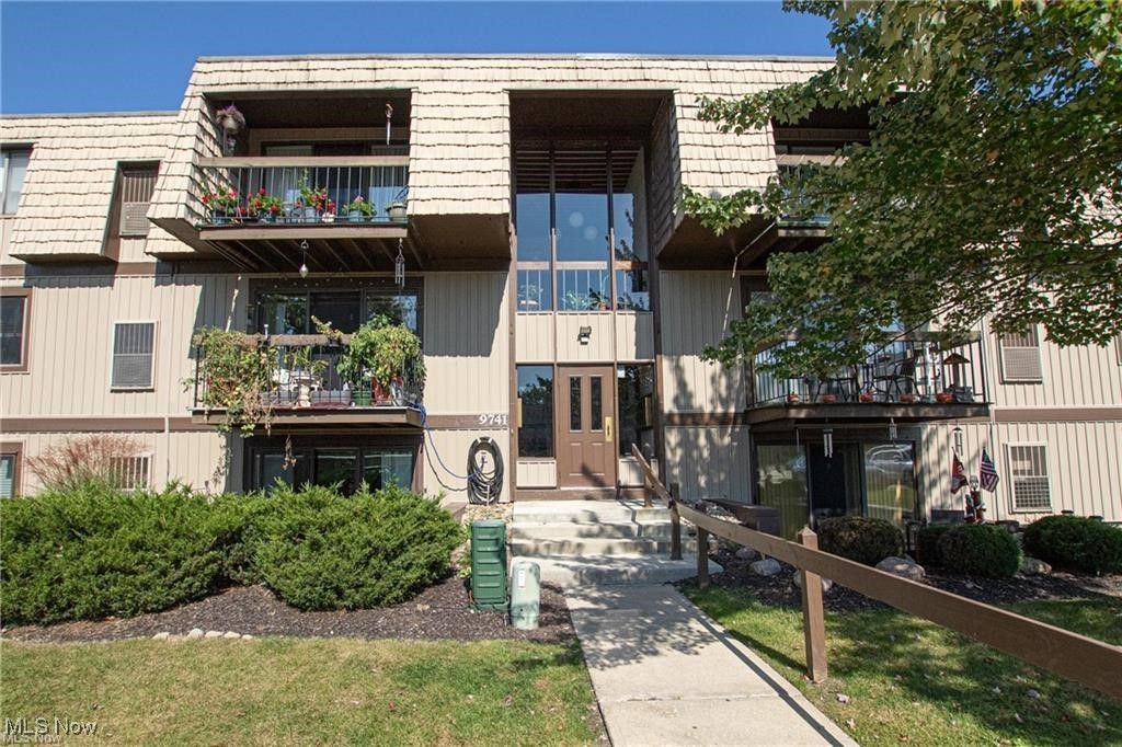 Real estate listing image