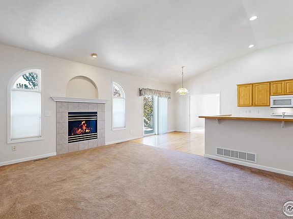 3rd image of 4726 Westbury Dr