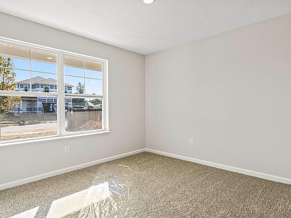 5th image of 117 Ashburn Way