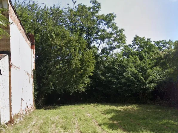 2133 S Frazier St, Philadelphia, PA 19143