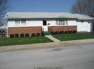 18 N Price Ave, Waynesboro, PA 17268
