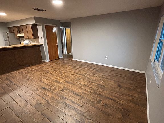 3rd image of 1702 S Grove St #1702
