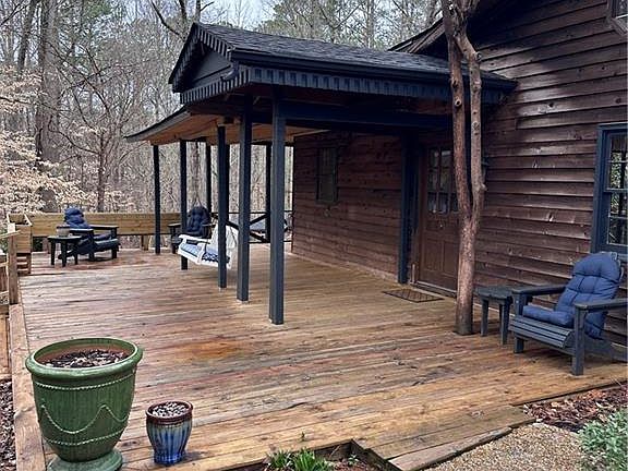 3rd image of 203 Ponderosa Rd